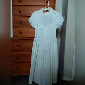 Vintage Impromptu White Cotton Dress with Pockets